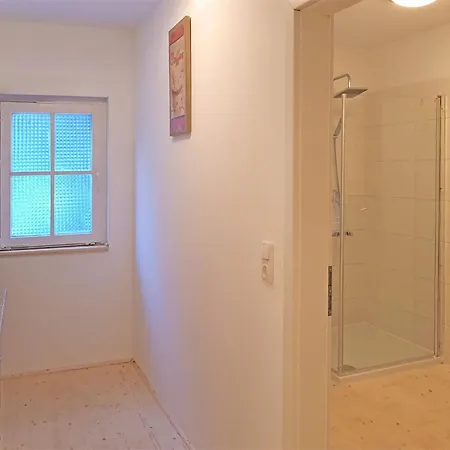 Adorable Aparment In With Parking Daire *