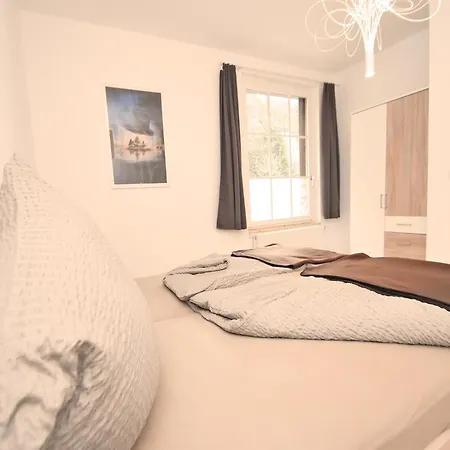 Апартаменты Adorable Aparment In With Parking Вильдеманн