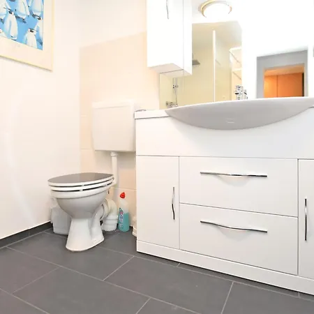 Adorable Aparment In With Parking
