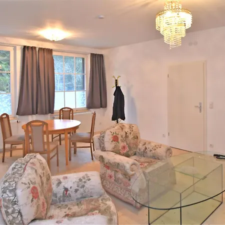 Апартаменты Adorable Aparment In With Parking